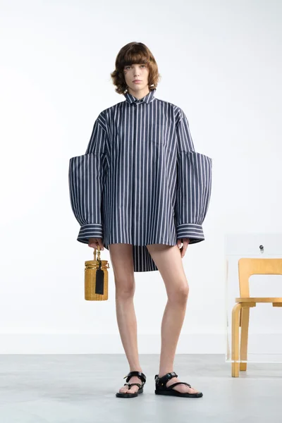 Look 32